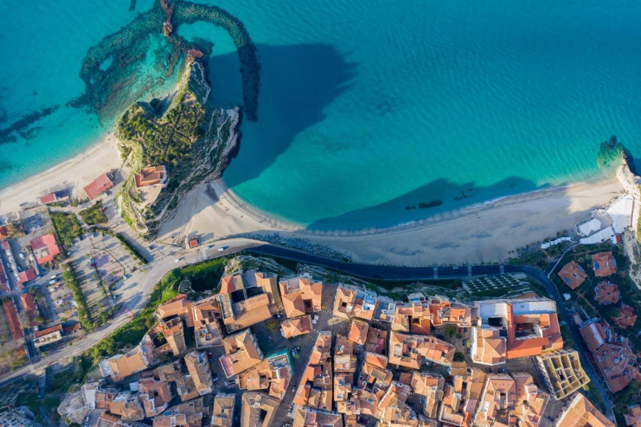 J Luxury Home Tropea Buitenkant foto